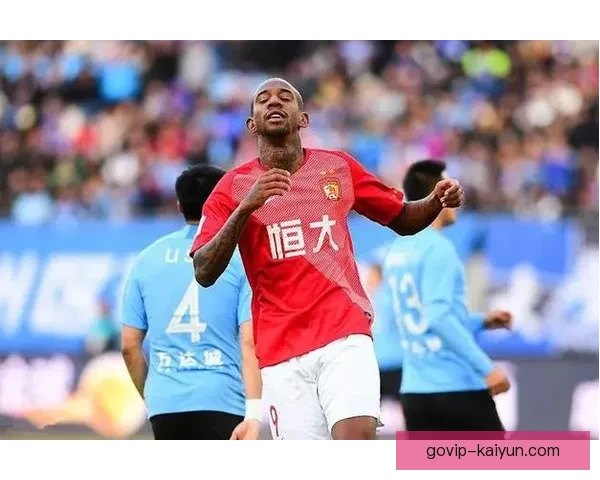 佛罗伦萨防线稳固，状态回暖备受关注，争冠希望重燃