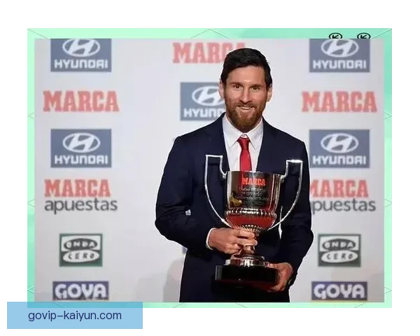 世界杯最佳射手持续提升状态，备受关注的表现引发讨论